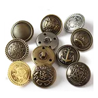 أزرار الملابس